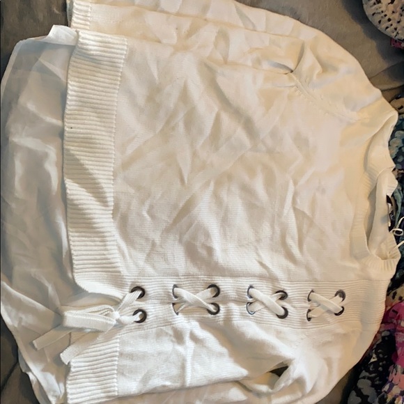 Sweater - Picture 3 of 3